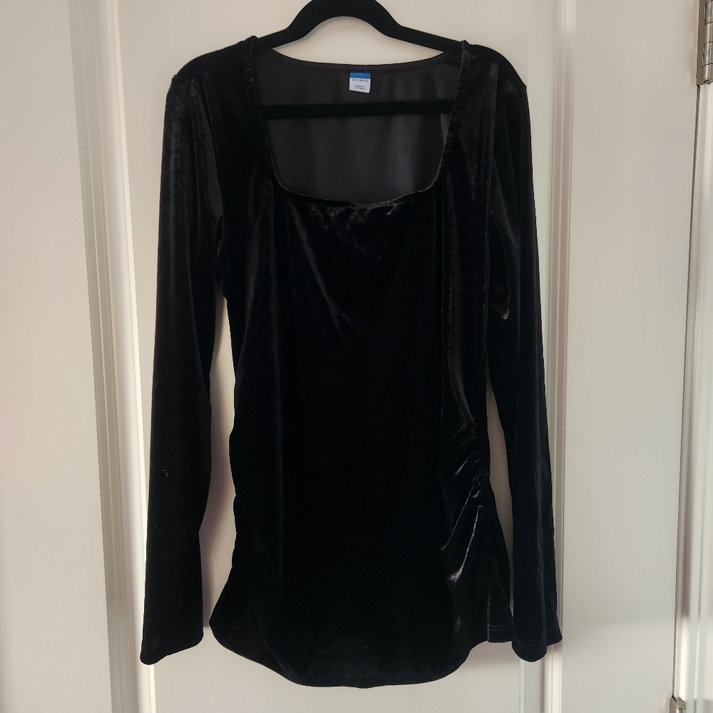 Old Navy Velvet Maternity Top